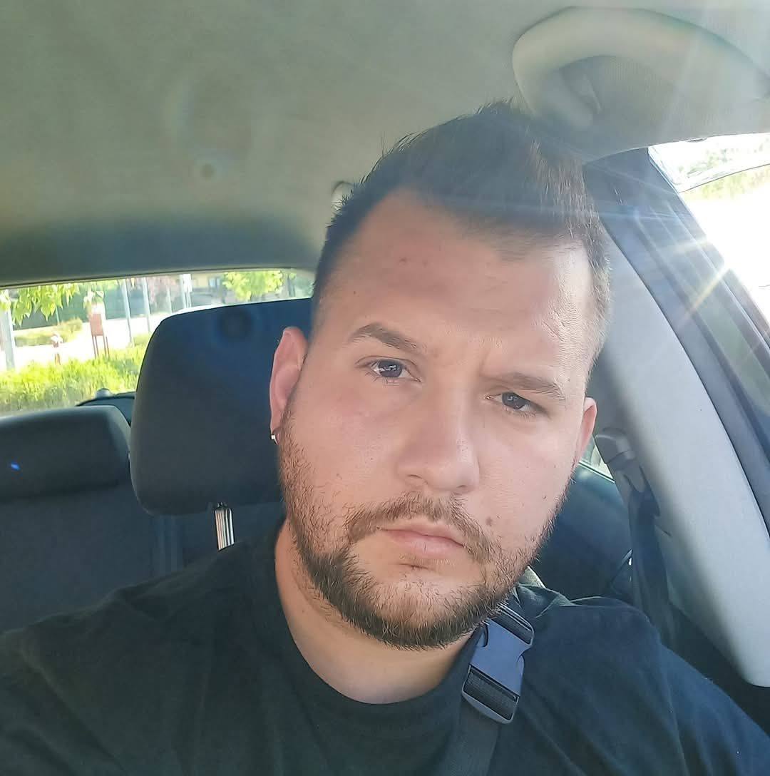 <em><strong>Marko S.</strong></em>